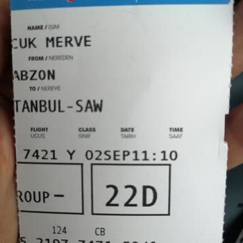 Anadolu Jet Hasarlı Ürün, Tekeri Kırılmış Bavul.