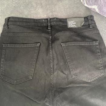 Pull and Bear Pantolon Dikiş Yırtılması