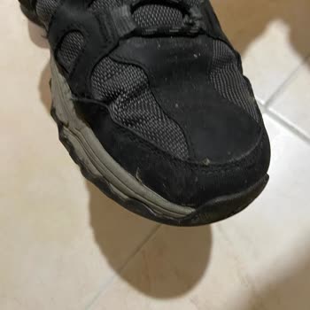 Skechers Spor Ayakkabı Dikişleri Patladı