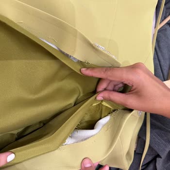 Nakish Brand Elbise Dikişleri Özensizdi