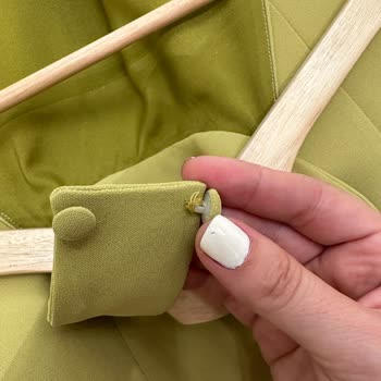 Nakish Brand Elbise Dikişleri Özensizdi