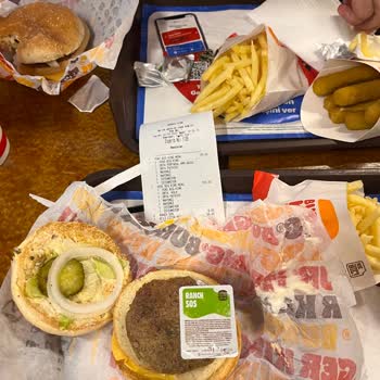 Burger King Bu Kadar Küçük Porsiyon Ve Kötü Bir Köfte Olamaz