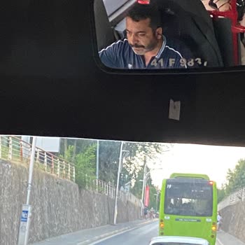 Kocaeli Büyükşehir Belediyesi Yolcuya Küfür Ve Hakaret Eden Saygısız Şoför