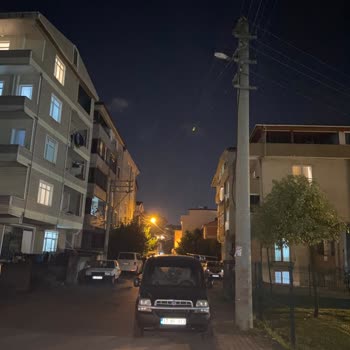 SEDAŞ Sokak Aydınlatmalarını Onarmıyor
