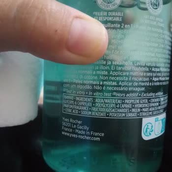 Yves Rocher Tonik Sivilce Yaptı