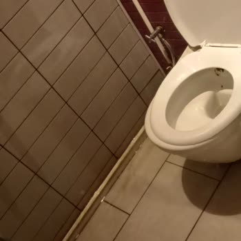 Shell Tuvaleti Kötü