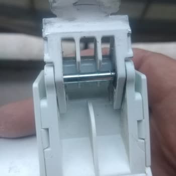 Uğur Soğutma Derin Dondurucumun Kolu Kırıldı!