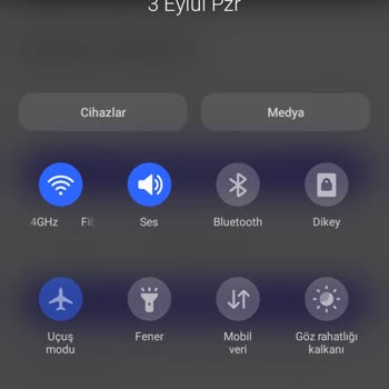 Samsung Telefon Uçak Modu Açık Görünüyor Silik Mavi Bir Renkte