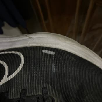 Nike Ayakkabı Yırtılması Açılması!