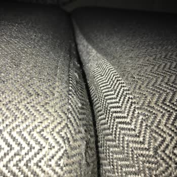 Enza Home Sona Koltuk Takımının Tüylenmesi Ve İp Çıkarması