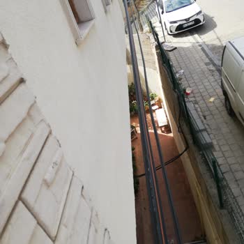Türk Telekom Düzensiz Direk Kabloları