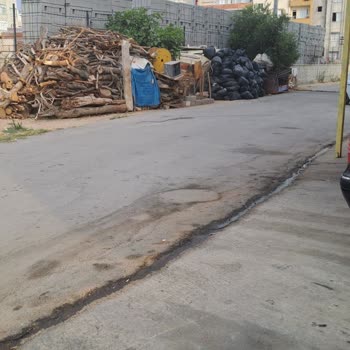 Toroslar Belediyesi Mahallemizde Çöp Toplanmakta