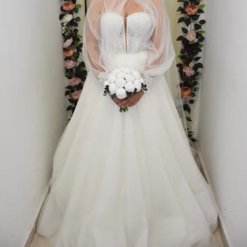 Aysira Gelinlik Bedeni Sorunu Yaşadım