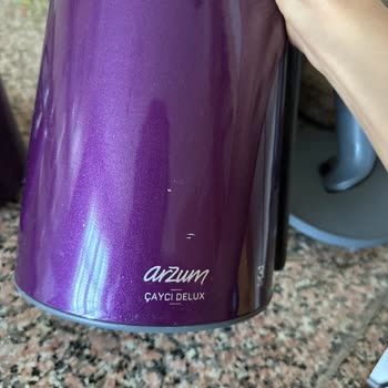 Arzum Tost Makinesi Ve Çaycı Boyasının Soyulması