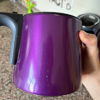 Arzum Tost Makinesi Ve Çaycı Boyasının Soyulması