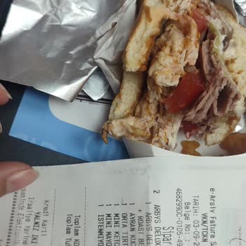 Arbys Hamburgeri De Küflü Ekmek