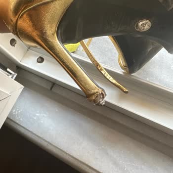 Zara Kalitesinin Arkasında Durmuyor!