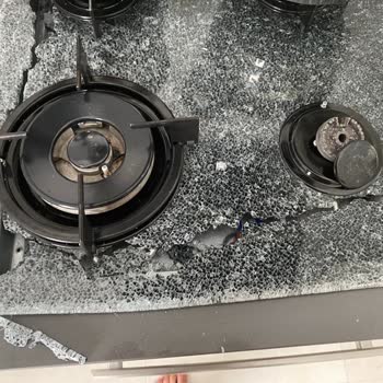 Arçelik Cam Ocak Patladı