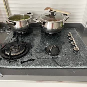 Arçelik Cam Ocak Patladı