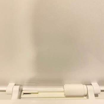 Turavit Marka Klozet Kapağı Yavaş Kapanır Pistonu