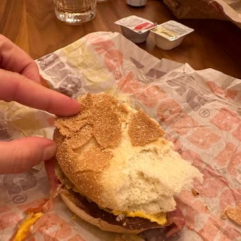 Burger King Bayat Ürün Sattılar. Sadece Uyaracaklarmış...