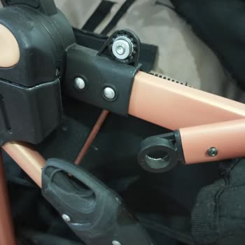 Otto Plus Marka Bebek Arabası Tente Kulüp Yerleri Kırıldı