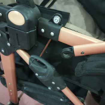 Otto Plus Marka Bebek Arabası Tente Kulüp Yerleri Kırıldı