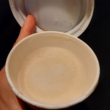 Starbucks Latte Yerine Sadece Sut Verdi