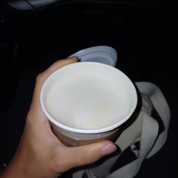 Starbucks Latte Yerine Sadece Sut Verdi