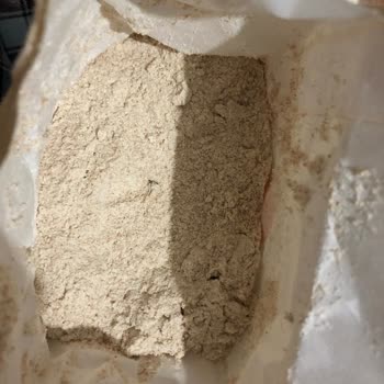 Piyale Markalı Un Böceklenmiş Şok Market Satmaya Devam Ediyorlar