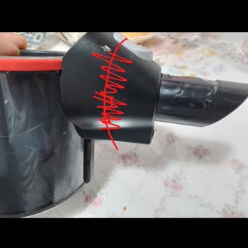 Bosch Şarjlı Süpürge Kırılıyor, Halıda Plastik İz Bırakıyor