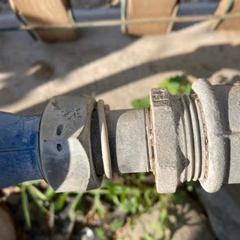 İZSU Arıza Bildirimi Bulundum, Giderilmeden Giderildi Bildirimi Aldım.