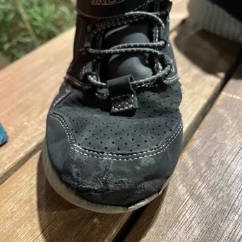 Skechers Ürünlerinin Arkasında Durmuyor