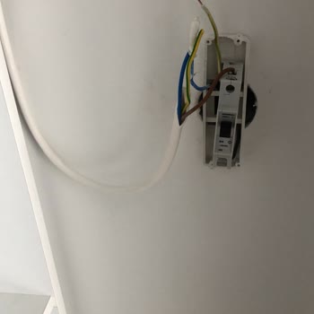 Arçelik Klima Montajı Eksik Düzensiz