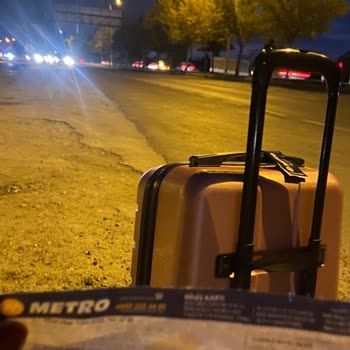 Metro Turizm Otoyolun Ortasında Tek Başıma Bırakıp Gittiler