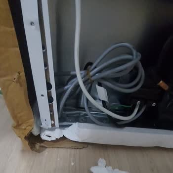 A101 Hasarlı Flavel Marka Derin Dondurucu İade Edemiyorum