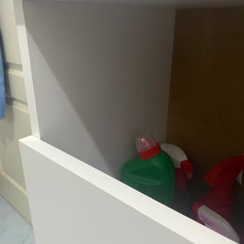 A101 Şikayet Banyo Dolabı