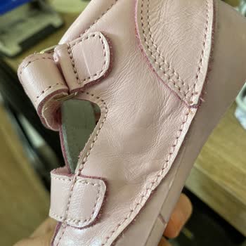 Kifidis Kullanılmış Ayakkabı Gönderdi