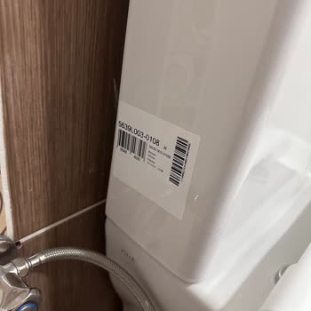 Vitra Klozet Rezervuardan Su Akıtıyor ve Fatura Bahanesiyle Para İsteniyor