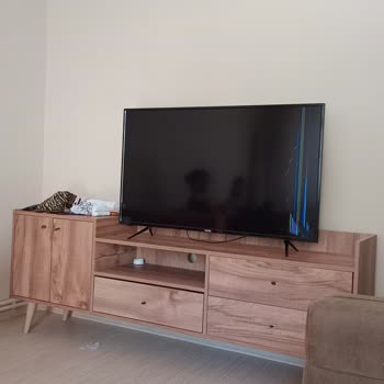 Asur Nakliyat Televizyonumu Kırdı Üstüne Bana Hakaret Etti