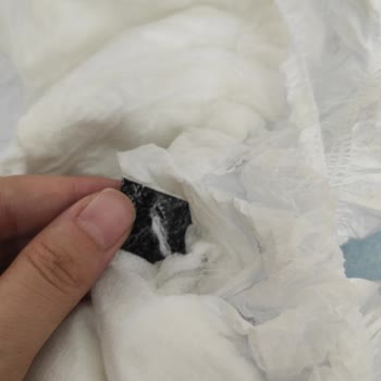 Sleepy Bebek Bezi İçinde Bilinmeyen Cisim