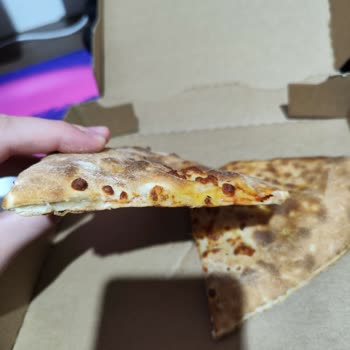 PizzaLazza Ürünü Görseli Ve Servis Edilen Ürün Farklılığı