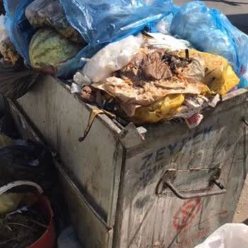 Buca Belediyesi İşçievleri Semti Çöp