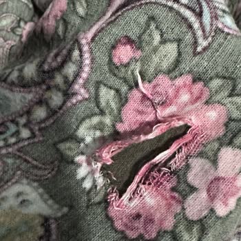 Karaca Home Despina Flanel Nevresim Yırtık Çıktı