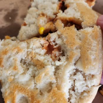 Pizza Hut Pişmemiş Pizza ve Yanık Pizza