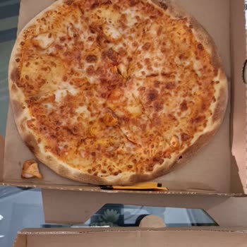 PizzaLazza Pizza Boyut Ve İçerik Aldatması