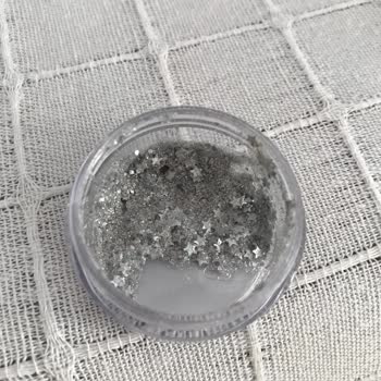 Gratis Nov Marka Glitter Kurudu