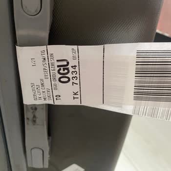 Anadolu Jet Yenı Aldığım Bavulum Kırılmış Kulpu Bile Üstünde Değildi,