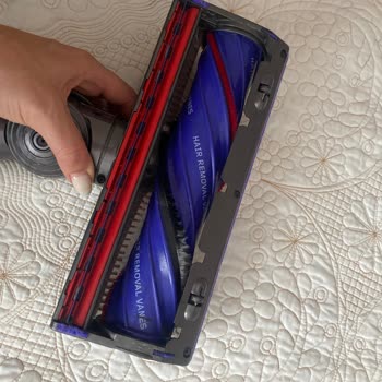 Dyson V12 Süpürge Başlığı Dönmüyor