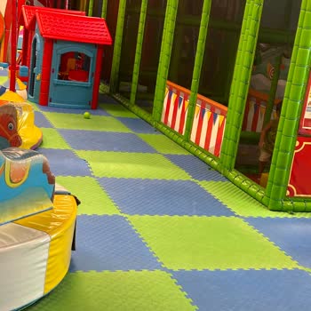 Adana Optimum Playland'ta Halı Sebebiyle Oğlumun Feci Şekilde Düşmesi